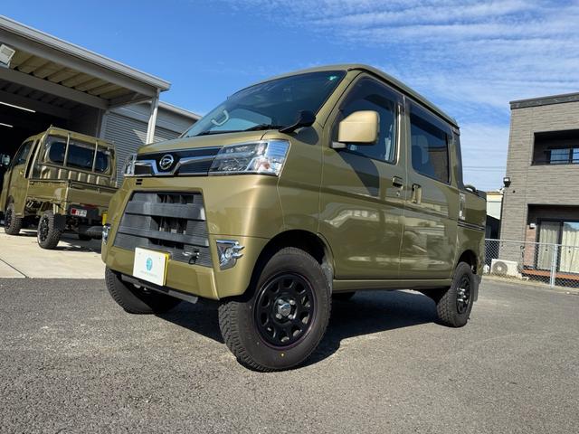 ハイゼットカーゴ デッキバンＧ　ＳＡＩＩＩ　公認３インチリフトアップ　デイトナ１４インチホイール　グラントレック　ナビ　ＥＴＣ　４ＷＤ　衝突軽減ブレーキ　パワーウィンドウ　両側スライドドア　ドラレコ　キーレス　アイドリングストップ　ＬＥＤライト（22枚目）