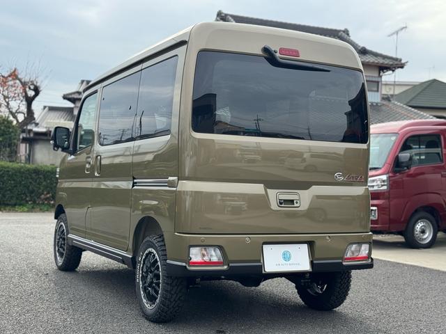 アトレー ＲＳ　４ＷＤ／リフトアップ／ガードバー／１４インチＡＷ／マッドタイヤ／純正９インチディスプレイオーディオ／フルセグＴＶ／バックカメラ／ＤＡ連動ドラレコ／両側電動パワスラ／届出済未使用車／衝突軽減ブレーキ（11枚目）