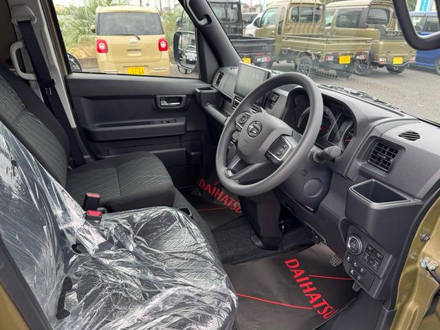 アトレー ＲＳ　４ＷＤ／リフトアップ／ガードバー／１４インチＡＷ／マッドタイヤ／純正９インチディスプレイオーディオ／フルセグＴＶ／バックカメラ／ＤＡ連動ドラレコ／両側電動パワスラ／届出済未使用車／衝突軽減ブレーキ（23枚目）