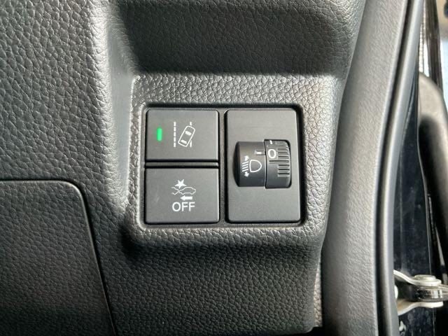 Ｎ－ＢＯＸカスタム Ｌ　【チタニア施工済み車】　Ｉストップ　片側電動両側スライドドア　キーレスエントリー　ＳＲＳ　Ｂカメ　禁煙　リアコーナーセンサー　メンテナンスノート　前席シートヒーター　横滑り防止機能　スマキー　盗難防止（40枚目）
