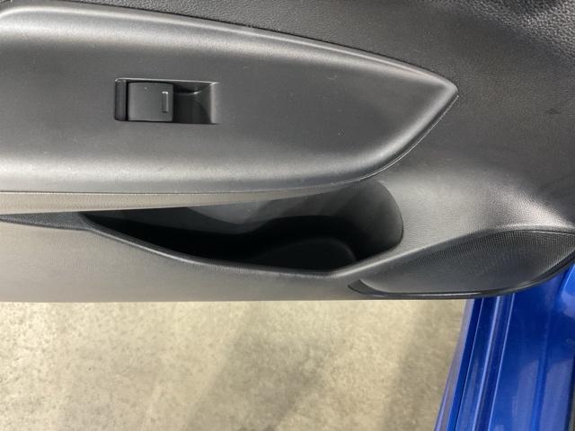 フィットハイブリッド Ｓホンダセンシング　スマ－トキ－　禁煙　アクティブクルーズコントロール　パワーウインドウ　ドライブレコーダ　サイドエアバック　ＤＶＤ再生　パワーステアリング　ＬＥＤヘッドランプ　ＡＢＳ　盗難防止装置（36枚目）