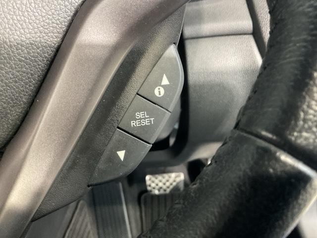 フィットハイブリッド Ｓホンダセンシング　スマ－トキ－　禁煙　アクティブクルーズコントロール　パワーウインドウ　ドライブレコーダ　サイドエアバック　ＤＶＤ再生　パワーステアリング　ＬＥＤヘッドランプ　ＡＢＳ　盗難防止装置（43枚目）