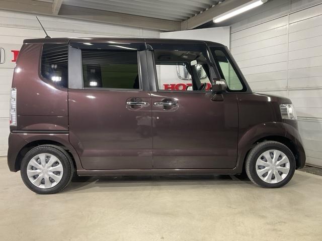 Ｎ－ＢＯＸ ＧＳＳパッケージ　Ｉストップ　禁煙　ダブルエアバック　両側スライド　サイドカーテンエアバック　１オーナー車　１セグＴＶ　前席シートヒーター　スマートキー＆プッシュスタート　ＥＴＣ付き　横滑防止（8枚目）