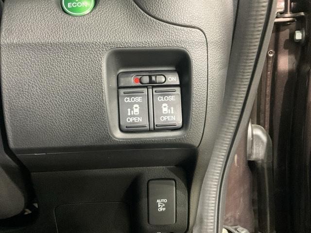 Ｎ－ＢＯＸ ＧＳＳパッケージ　Ｉストップ　禁煙　ダブルエアバック　両側スライド　サイドカーテンエアバック　１オーナー車　１セグＴＶ　前席シートヒーター　スマートキー＆プッシュスタート　ＥＴＣ付き　横滑防止（30枚目）