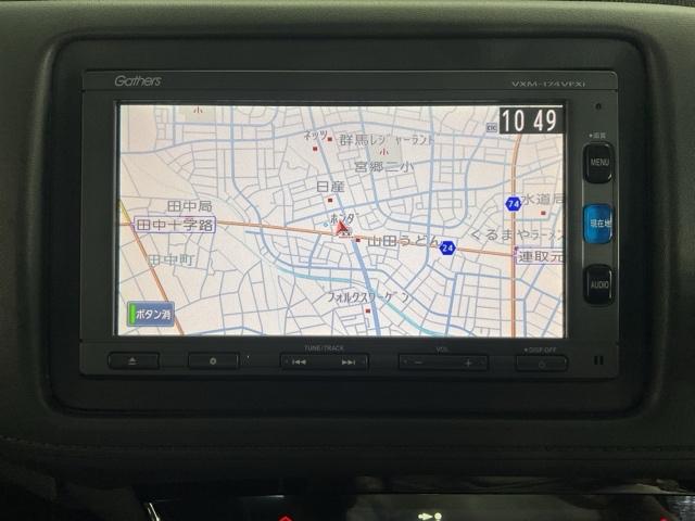 ヴェゼル ハイブリッドＸ・ホンダセンシング　地デジ　Ａクルーズ　Ｂモニ　スマキー　オートエアコン　ＶＳＡ　ＬＥＤヘッドライト　ＥＴＣ車載器　カーテンエアバッグ　ＡＢＳ　パワーウィンドウ　Ｗエアバッグ　ＤＶＤ再生（22枚目）