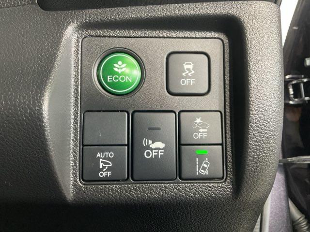 ヴェゼル ハイブリッドＸ・ホンダセンシング　地デジ　Ａクルーズ　Ｂモニ　スマキー　オートエアコン　ＶＳＡ　ＬＥＤヘッドライト　ＥＴＣ車載器　カーテンエアバッグ　ＡＢＳ　パワーウィンドウ　Ｗエアバッグ　ＤＶＤ再生（39枚目）