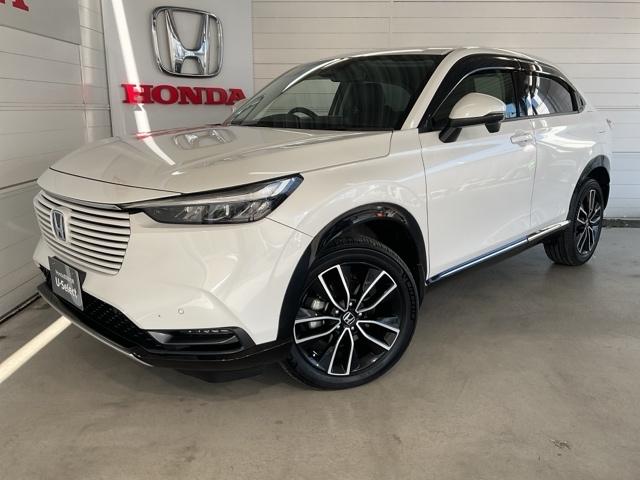 ＬＥＤヘッドライト搭載の力強くエレガントなフロントフェイス。