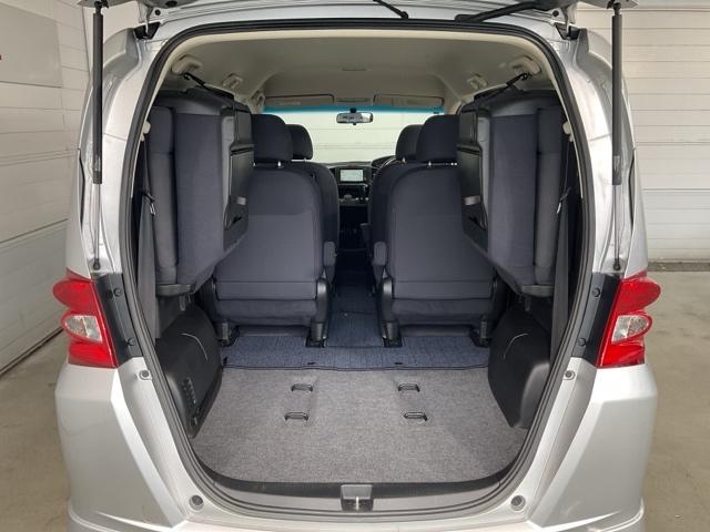 フリード Gエアロジャストセレクション 両側パワ-スライドドア ワンオ-ナ- DVD再生可 禁煙 ワンセグ ダブルエアバッグ Bカメ パワーウインドウ ETC付 HDDナビ パワーステアリング 3列シート(20枚目)