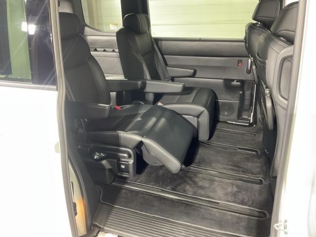 ステップワゴン ｅ：ＨＥＶスパーダ　１オーナー　フルオートエアコン　ＥＳＣ　シートヒータ　キーフリー　ＬＥＤヘッドランプ　イモビ　ＡＢＳ　リアカメラ　スマートキ　クルーズコントロール　サイドカーテンエアバック　禁煙（18枚目）