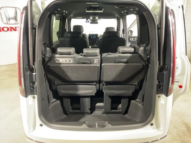 ステップワゴン ｅ：ＨＥＶスパーダ　１オーナー　フルオートエアコン　ＥＳＣ　シートヒータ　キーフリー　ＬＥＤヘッドランプ　イモビ　ＡＢＳ　リアカメラ　スマートキ　クルーズコントロール　サイドカーテンエアバック　禁煙（21枚目）