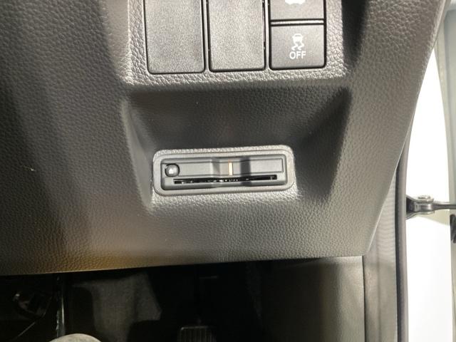 ステップワゴン ｅ：ＨＥＶスパーダ　１オーナー　フルオートエアコン　ＥＳＣ　シートヒータ　キーフリー　ＬＥＤヘッドランプ　イモビ　ＡＢＳ　リアカメラ　スマートキ　クルーズコントロール　サイドカーテンエアバック　禁煙（31枚目）