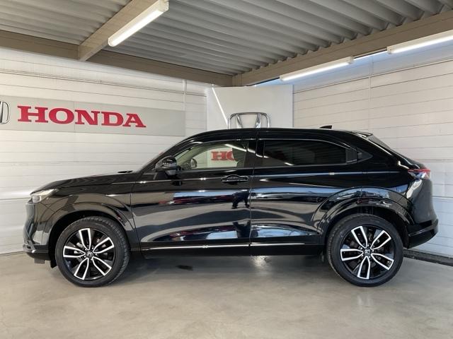 ヴェゼル ｅ：ＨＥＶＺ　衝突回避支援ブレーキ機能　スマキ　Ｐトランク　フルオートエアコン　エアバッグ　両席エアバック　Ｒカメ　パワーウィンドウ　ＬＥＤランプ　ソナー　クルーズＣ　ナビ＆ＴＶ　キーレスエントリー（5枚目）