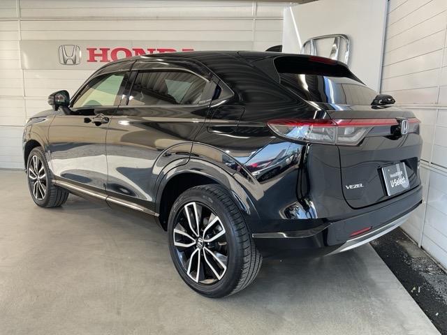 ヴェゼル ｅ：ＨＥＶＺ　衝突回避支援ブレーキ機能　スマキ　Ｐトランク　フルオートエアコン　エアバッグ　両席エアバック　Ｒカメ　パワーウィンドウ　ＬＥＤランプ　ソナー　クルーズＣ　ナビ＆ＴＶ　キーレスエントリー（6枚目）