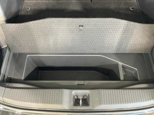 ヴェゼル ｅ：ＨＥＶＺ　衝突回避支援ブレーキ機能　スマキ　Ｐトランク　フルオートエアコン　エアバッグ　両席エアバック　Ｒカメ　パワーウィンドウ　ＬＥＤランプ　ソナー　クルーズＣ　ナビ＆ＴＶ　キーレスエントリー（22枚目）