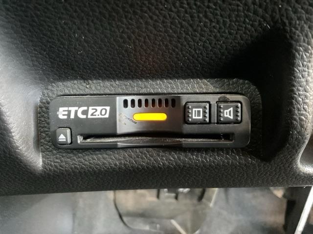 ヴェゼル ｅ：ＨＥＶＺ　衝突回避支援ブレーキ機能　スマキ　Ｐトランク　フルオートエアコン　エアバッグ　両席エアバック　Ｒカメ　パワーウィンドウ　ＬＥＤランプ　ソナー　クルーズＣ　ナビ＆ＴＶ　キーレスエントリー（29枚目）