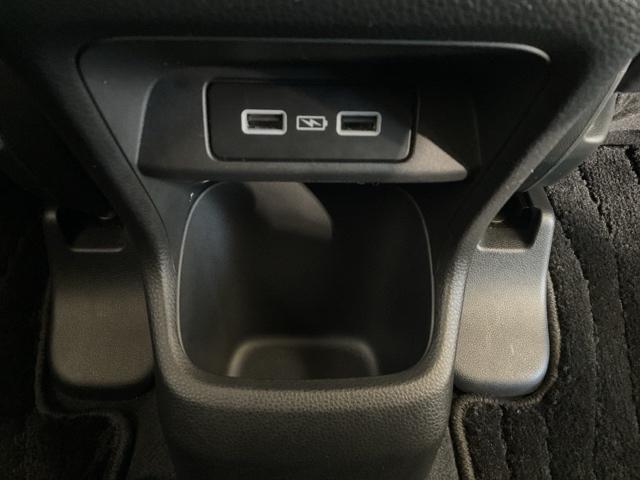 ヴェゼル ｅ：ＨＥＶＺ　衝突回避支援ブレーキ機能　スマキ　Ｐトランク　フルオートエアコン　エアバッグ　両席エアバック　Ｒカメ　パワーウィンドウ　ＬＥＤランプ　ソナー　クルーズＣ　ナビ＆ＴＶ　キーレスエントリー（40枚目）