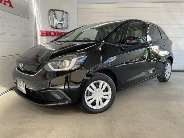 フィット e:HEVホーム 前後誤発進抑制機能 クリソナ 助手席エアバッグ 運転席エアバッグ アイドリングストップ LEDライト バックカメラ ABS サイドエアバッグ オートクルーズコントロール フルセグTV(4枚目)