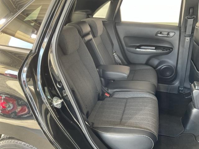 フィット e:HEVホーム 前後誤発進抑制機能 クリソナ 助手席エアバッグ 運転席エアバッグ アイドリングストップ LEDライト バックカメラ ABS サイドエアバッグ オートクルーズコントロール フルセグTV(18枚目)