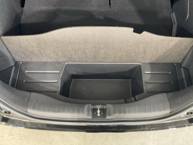 フィット e:HEVホーム 前後誤発進抑制機能 クリソナ 助手席エアバッグ 運転席エアバッグ アイドリングストップ LEDライト バックカメラ ABS サイドエアバッグ オートクルーズコントロール フルセグTV(22枚目)