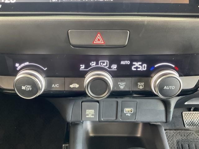 フィット e:HEVホーム 前後誤発進抑制機能 クリソナ 助手席エアバッグ 運転席エアバッグ アイドリングストップ LEDライト バックカメラ ABS サイドエアバッグ オートクルーズコントロール フルセグTV(30枚目)