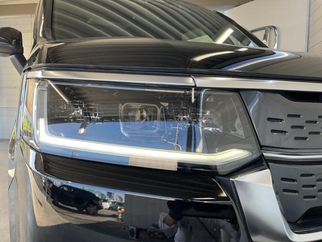 ステップワゴン ｅ：ＨＥＶスパーダプレミアムライン　・ひょう害修理済み車・前後ドラレコ装着車　マルチカメラ　Ｐテールゲート　両側自動ドア　Ｆセグ　クリアランスソナ　クルーズＣ　助手席エアバッグ　スマートＫ　シ－トヒ－タ－　サイドカメラ　ＤＶＤ再生　禁煙（11枚目）