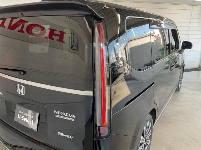 ステップワゴン ｅ：ＨＥＶスパーダプレミアムライン　・ひょう害修理済み車・前後ドラレコ装着車　マルチカメラ　Ｐテールゲート　両側自動ドア　Ｆセグ　クリアランスソナ　クルーズＣ　助手席エアバッグ　スマートＫ　シ－トヒ－タ－　サイドカメラ　ＤＶＤ再生　禁煙（12枚目）