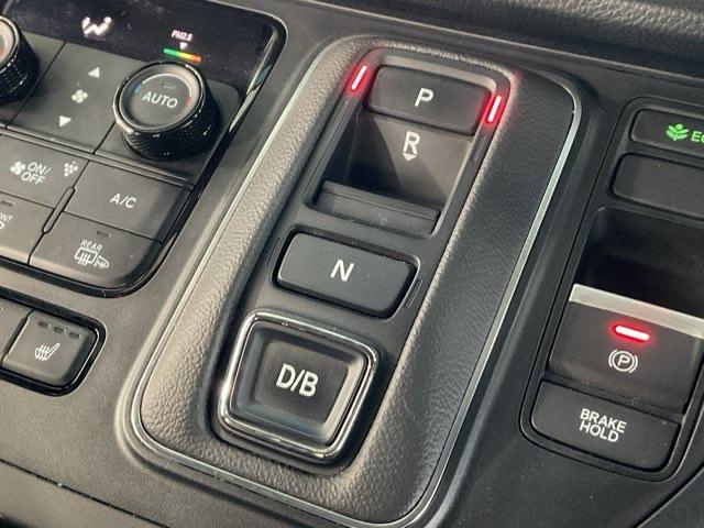 ステップワゴン ｅ：ＨＥＶスパーダプレミアムライン　・ひょう害修理済み車・前後ドラレコ装着車　マルチカメラ　Ｐテールゲート　両側自動ドア　Ｆセグ　クリアランスソナ　クルーズＣ　助手席エアバッグ　スマートＫ　シ－トヒ－タ－　サイドカメラ　ＤＶＤ再生　禁煙（15枚目）