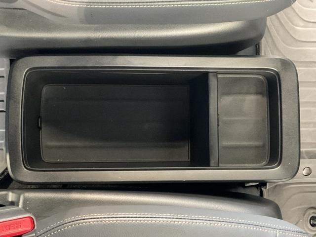 ステップワゴン ｅ：ＨＥＶスパーダプレミアムライン　・ひょう害修理済み車・前後ドラレコ装着車　マルチカメラ　Ｐテールゲート　両側自動ドア　Ｆセグ　クリアランスソナ　クルーズＣ　助手席エアバッグ　スマートＫ　シ－トヒ－タ－　サイドカメラ　ＤＶＤ再生　禁煙（39枚目）