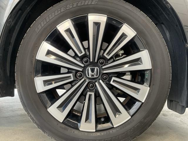 ステップワゴン ｅ：ＨＥＶスパーダプレミアムライン　・ひょう害修理済み車・前後ドラレコ装着車　マルチカメラ　Ｐテールゲート　両側自動ドア　Ｆセグ　クリアランスソナ　クルーズＣ　助手席エアバッグ　スマートＫ　シ－トヒ－タ－　サイドカメラ　ＤＶＤ再生　禁煙（57枚目）