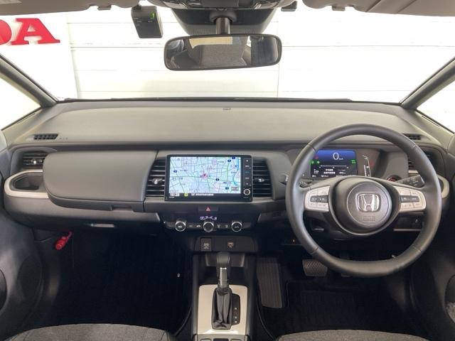 フィット e:HEVホーム ・当社デモカー・前後ドラレコ装着車 前後誤発進抑制機能 クリソナ 助手席エアバッグ 運転席エアバッグ 1オナ アイドリングストップ 禁煙 LEDライト バックカメラ ABS サイドエアバッグ キーレス(13枚目)