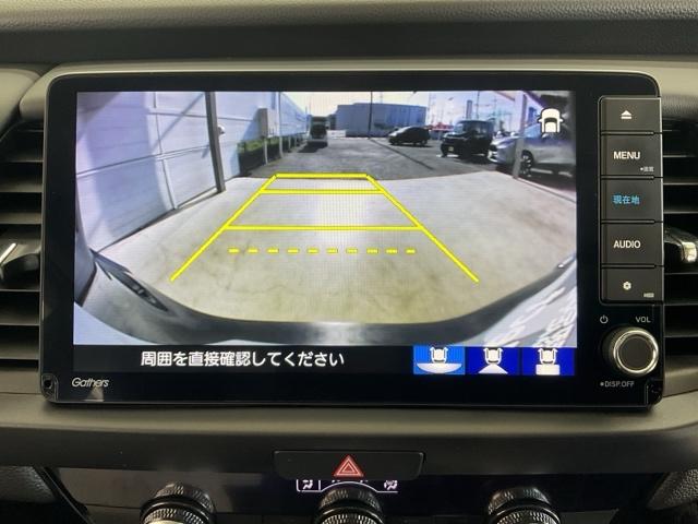 フィット e:HEVホーム ・当社デモカー・前後ドラレコ装着車 前後誤発進抑制機能 クリソナ 助手席エアバッグ 運転席エアバッグ 1オナ アイドリングストップ 禁煙 LEDライト バックカメラ ABS サイドエアバッグ キーレス(26枚目)