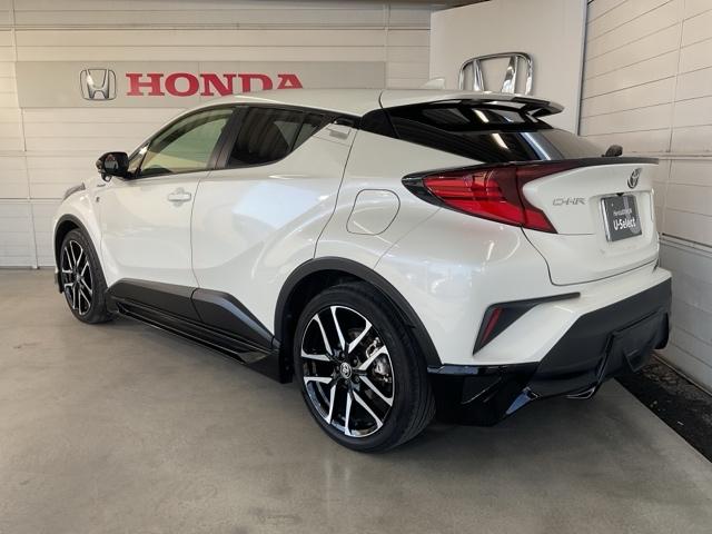 Ｃ－ＨＲ ＳＧＲスポーツ　・ドラレコ装着車・トヨタＳａｆｅｔｙＳｅｎｓｅ搭載　禁煙車　シートヒータ　バックガイドモニター　ＬＥＤヘッドライト　フルセグＴＶ　クルコン　ドライブレコーダ　スマートキー　ＥＴＣ　ＥＳＣ　キーレス（5枚目）