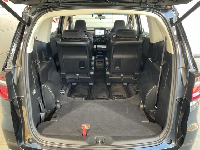 オデッセイハイブリッド ｅ：ＨＥＶアブソルート・ＥＸ　・前後ドラレコ装着車・ひょう害現状販売車　電動Ｒゲート　ＬＥＤライト　シ－トヒ－タ－　両側ＰＳＤ　パワ－シ－ト　Ｐアシスト　フルセグ　アイドルストップ　クルーズコントロール　ＤＶＤ再生機能　３列シート（23枚目）