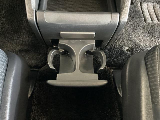 オデッセイハイブリッド ｅ：ＨＥＶアブソルート・ＥＸ　・前後ドラレコ装着車・ひょう害現状販売車　電動Ｒゲート　ＬＥＤライト　シ－トヒ－タ－　両側ＰＳＤ　パワ－シ－ト　Ｐアシスト　フルセグ　アイドルストップ　クルーズコントロール　ＤＶＤ再生機能　３列シート（39枚目）