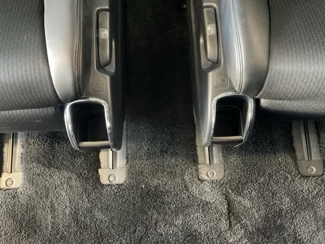 オデッセイハイブリッド ｅ：ＨＥＶアブソルート・ＥＸ　・前後ドラレコ装着車・ひょう害現状販売車　電動Ｒゲート　ＬＥＤライト　シ－トヒ－タ－　両側ＰＳＤ　パワ－シ－ト　Ｐアシスト　フルセグ　アイドルストップ　クルーズコントロール　ＤＶＤ再生機能　３列シート（47枚目）