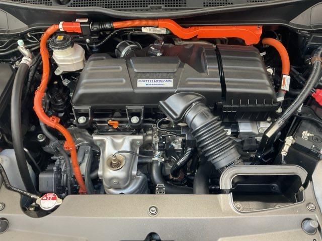 オデッセイハイブリッド ｅ：ＨＥＶアブソルート・ＥＸ　・前後ドラレコ装着車・ひょう害現状販売車　電動Ｒゲート　ＬＥＤライト　シ－トヒ－タ－　両側ＰＳＤ　パワ－シ－ト　Ｐアシスト　フルセグ　アイドルストップ　クルーズコントロール　ＤＶＤ再生機能　３列シート（57枚目）