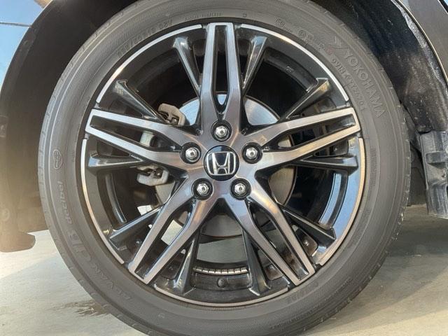 オデッセイハイブリッド ｅ：ＨＥＶアブソルート・ＥＸ　・前後ドラレコ装着車・ひょう害現状販売車　電動Ｒゲート　ＬＥＤライト　シ－トヒ－タ－　両側ＰＳＤ　パワ－シ－ト　Ｐアシスト　フルセグ　アイドルストップ　クルーズコントロール　ＤＶＤ再生機能　３列シート（59枚目）