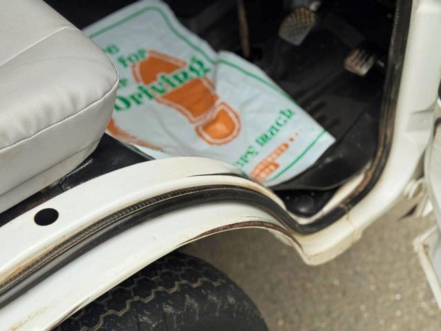 サンバートラック ＴＢ　パートタイム４ｗｄ　５ＭＴギアチェンジ車　運転席エアバッグ（19枚目）