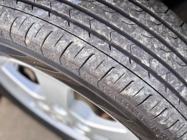 ノア Ｘ　Ｌセレクション　パートタイム４ＷＤ　バックカメラ　パワースライドドア　ＥＴＣ　フリップダウンナビゲーションシステム　ＤＴＶ　フロントフォグランプ　キーレスエントリ（18枚目）