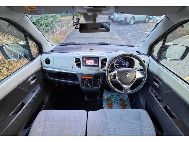 ワゴンR FZ 4WD S-ENE-CHARGE プッシュスタート バックカメラ ドライブレコーダー Bluetooth付フリップダウンナビ DTV 右左シートヒーター 盗難防止装置 スマートキー RBS ESC(4枚目)