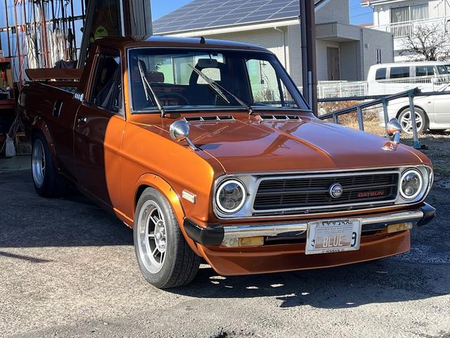 サニートラック DX ショート 4速 シングルキャブ HDDナビ ローダウン 社外アルミ エアコン レカロシート(3枚目)