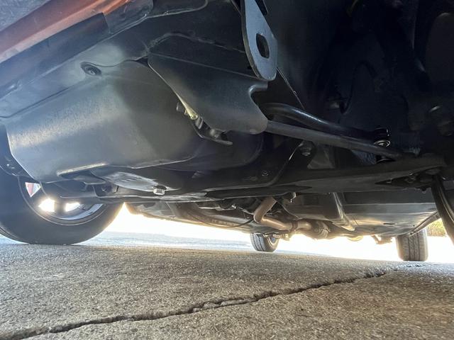 サニートラック DX ショート 4速 シングルキャブ HDDナビ ローダウン 社外アルミ エアコン レカロシート(13枚目)