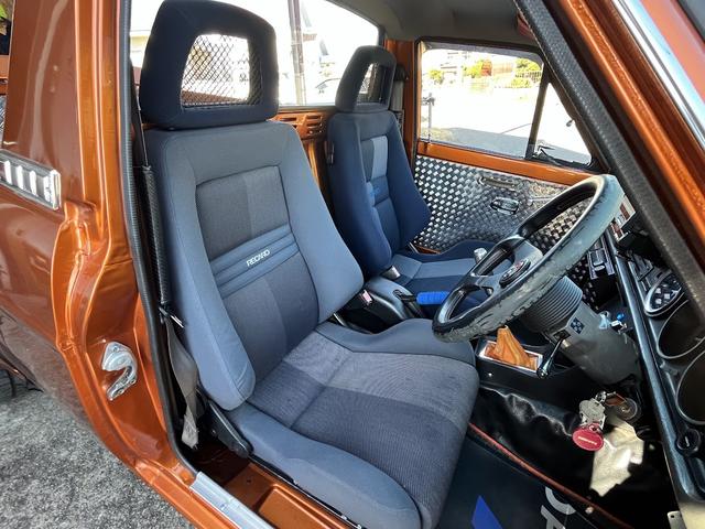 サニートラック DX ショート 4速 シングルキャブ HDDナビ ローダウン 社外アルミ エアコン レカロシート(20枚目)