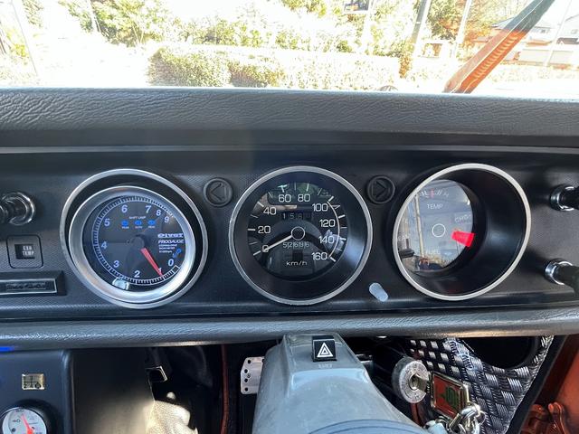 サニートラック DX ショート 4速 シングルキャブ HDDナビ ローダウン 社外アルミ エアコン レカロシート(24枚目)