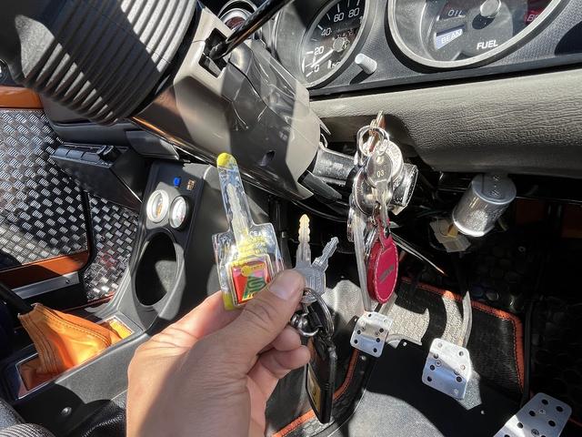 サニートラック DX ショート 4速 シングルキャブ HDDナビ ローダウン 社外アルミ エアコン レカロシート(37枚目)