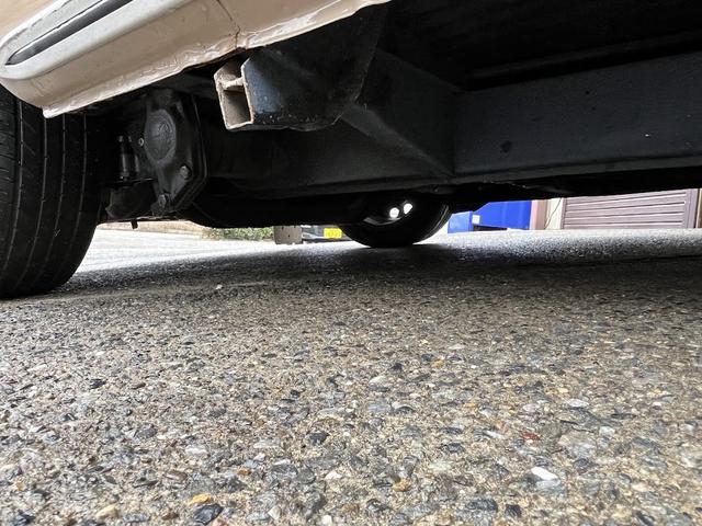 タイプII 　６５年モデル　コンビ　アーリーバス　１１Ｗ　フロントリアサファリウィンドウ　ヒーター　ローダウン　キャリア　７人（13枚目）