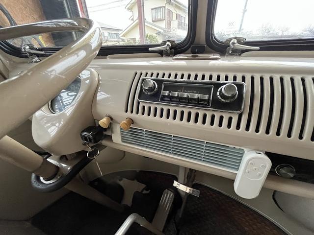 タイプII 　６５年モデル　コンビ　アーリーバス　１１Ｗ　フロントリアサファリウィンドウ　ヒーター　ローダウン　キャリア　７人（24枚目）