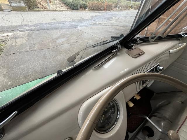 タイプII 　６５年モデル　コンビ　アーリーバス　１１Ｗ　フロントリアサファリウィンドウ　ヒーター　ローダウン　キャリア　７人（35枚目）