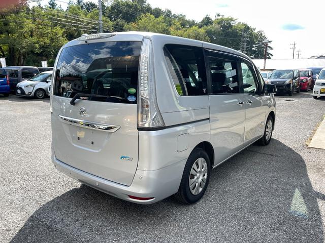 セレナ ２０Ｘ　Ｓ－ハイブリッドアドバンスドセーフティパック　ルームミラー型全方位カメラ／ＥＴＣ／スマートキー／メモリーナビ／Ｂｌｕｅｔｏｏｔｈオーディオ／障害物センサー／盗難防止装置／衝突被害軽減ブレーキ／（8枚目）