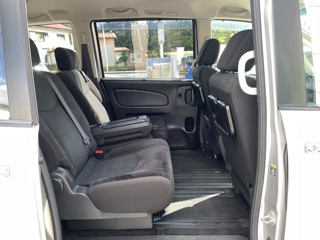 セレナ ２０Ｘ　Ｓ－ハイブリッドアドバンスドセーフティパック　ルームミラー型全方位カメラ／ＥＴＣ／スマートキー／メモリーナビ／Ｂｌｕｅｔｏｏｔｈオーディオ／障害物センサー／盗難防止装置／衝突被害軽減ブレーキ／（13枚目）